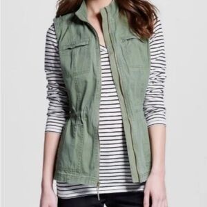 Merona Green Sleeveless Utility Vest